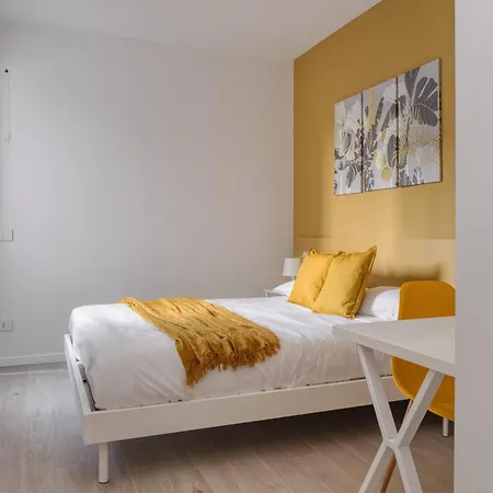 Yellow In Financial District 4 Pax * Milano